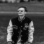 Photo of Damian Flowers