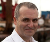 Photo of Evan Thompson
