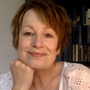 Photo of Lisa Jones
