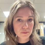 Photo of Lisa Forsberg