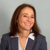Photo of Angela McKay Knobel