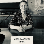 Photo of Nicole Hall