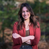 Photo of Alisabeth Ayars