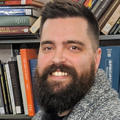 Photo of Elliott Hauser